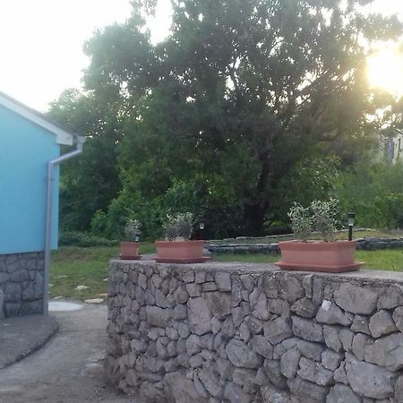 Holiday Home Nora**** Loznati Cres المظهر الخارجي الصورة