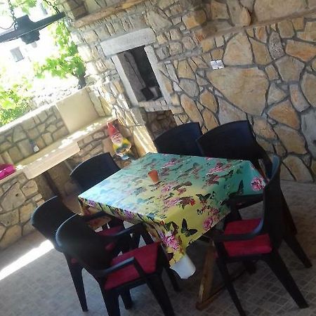 Holiday Home Nora**** Loznati Cres المظهر الخارجي الصورة