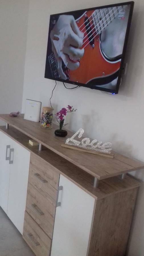 Holiday Home Nora**** Loznati Cres المظهر الخارجي الصورة