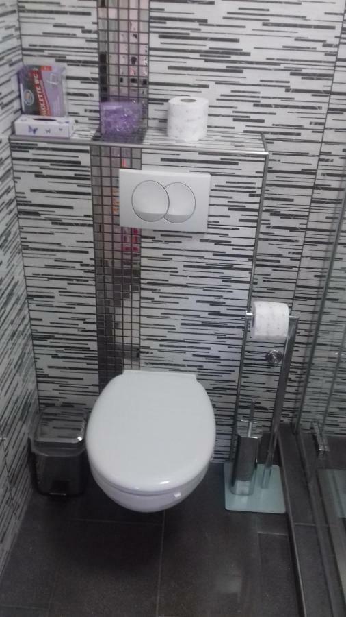 Holiday Home Nora**** Loznati Cres المظهر الخارجي الصورة