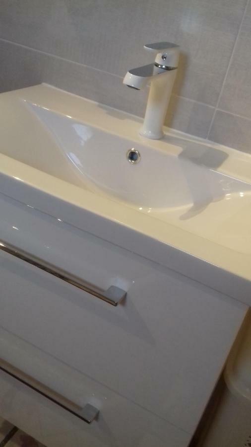 Holiday Home Nora**** Loznati Cres المظهر الخارجي الصورة